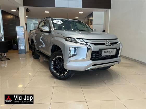 MITSUBISHI L200 TRITON 2.4 16V TURBO DIESEL SPORT HPE CD 4P 4X4 AUTOMÁTICO